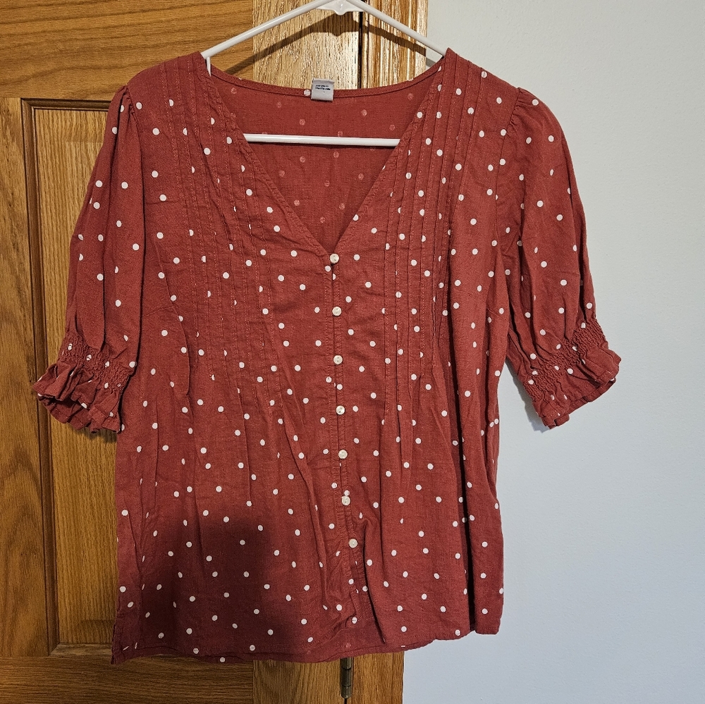 Old Navy Pocka Dot Button Up Blouse